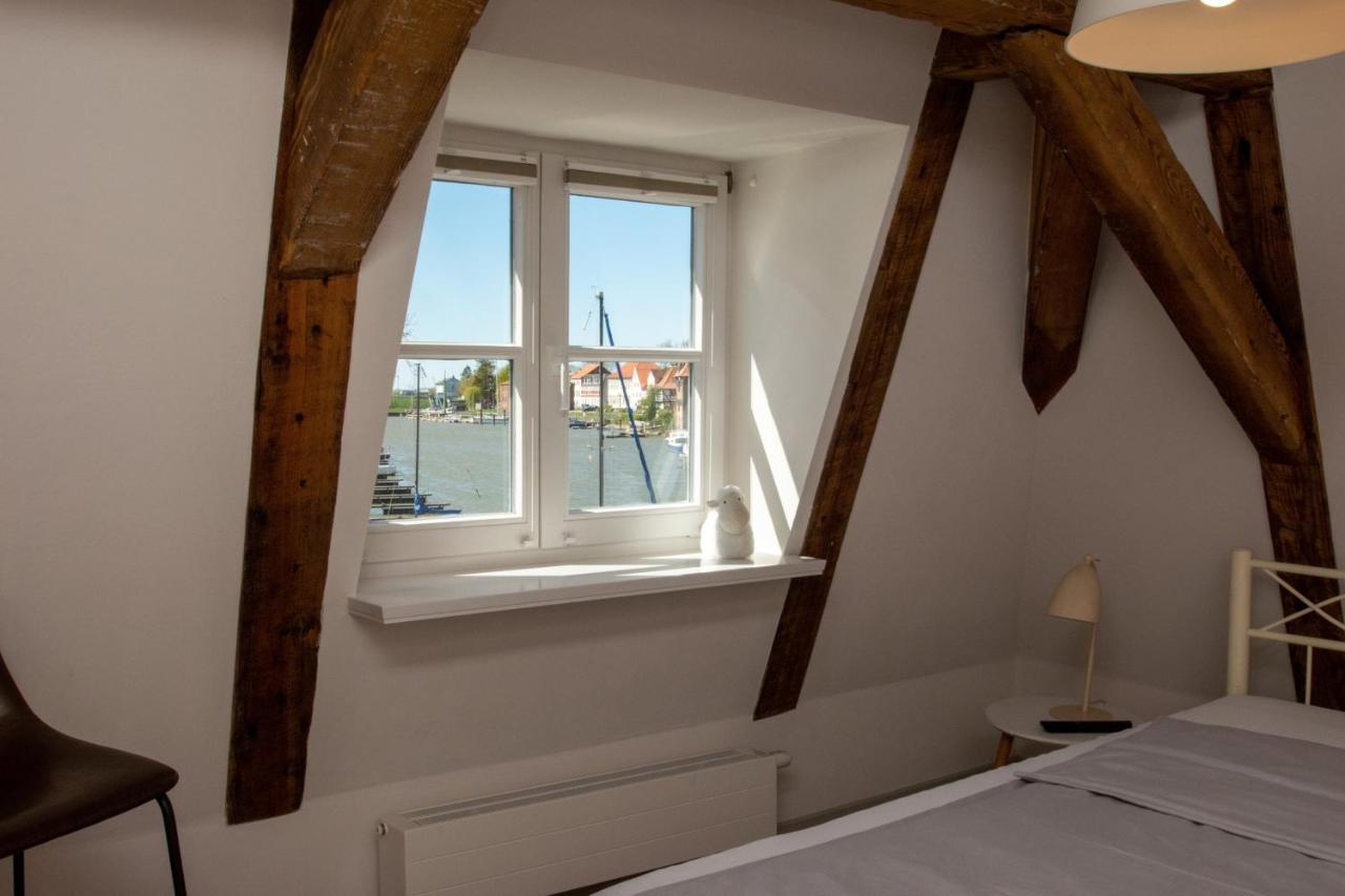 Hotel Das Brueckenhaus Glückstadt Extérieur photo